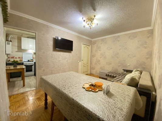 Продам трехкомнатную (3-комн.) квартиру, Ватутина ул, 20, Нальчик г