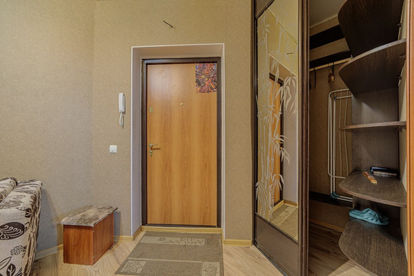 Продам однокомнатную (1-комн.) квартиру, Лунная ул, 1, Засечное с