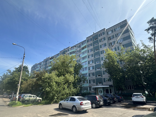 Продам двухкомнатную (2-комн.) квартиру, ДЗФС мкр, 18, Дмитров г