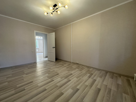 Продам двухкомнатную (2-комн.) квартиру, ДЗФС мкр, 18, Дмитров г