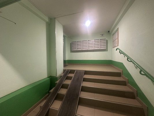 Продам двухкомнатную (2-комн.) квартиру, ДЗФС мкр, 18, Дмитров г