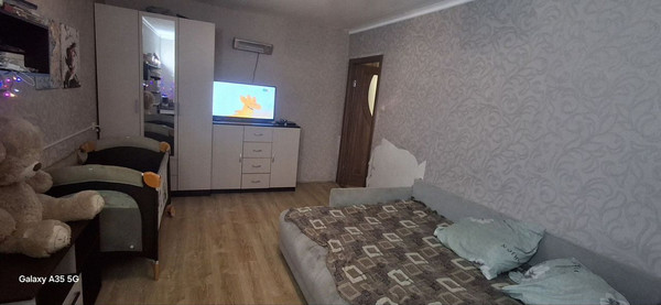 Продам двухкомнатную (2-комн.) квартиру, Острякова ул, 19, Гвардейское пгт