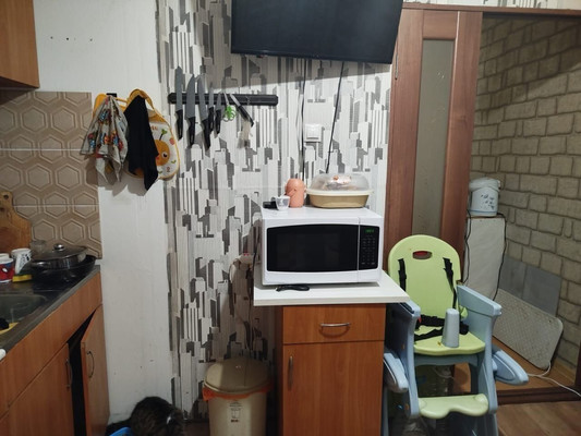 Продам двухкомнатную (2-комн.) квартиру, Острякова ул, 19, Гвардейское пгт