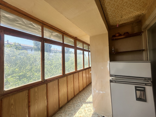 Продам трехкомнатную (3-комн.) квартиру, Залесская ул, 85, Симферополь г