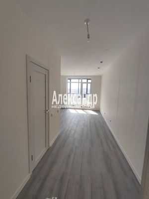 Продам однокомнатную (1-комн.) квартиру, Тихая ул, 3к2, Бугры п