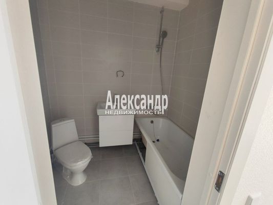 Продам однокомнатную (1-комн.) квартиру, Тихая ул, 3к2, Бугры п