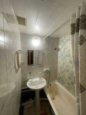 Продам трехкомнатную (3-комн.) квартиру, Ленина ул, 1, Апрелевка г