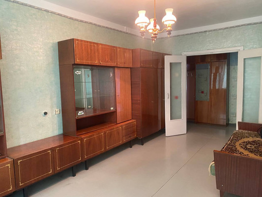Продам трехкомнатную (3-комн.) квартиру, Лермонтова ул, 18, Симферополь г