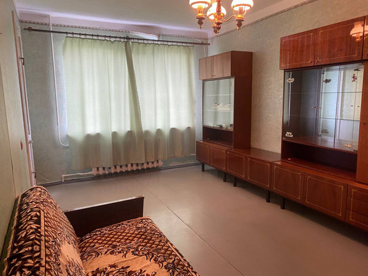 Продам трехкомнатную (3-комн.) квартиру, Лермонтова ул, 18, Симферополь г