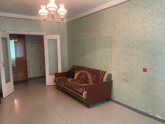 Продам трехкомнатную (3-комн.) квартиру, Лермонтова ул, 18, Симферополь г
