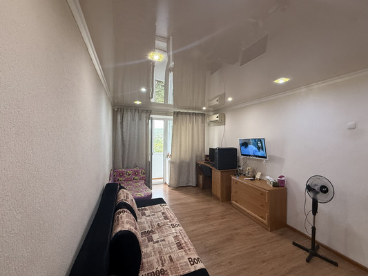 Продам однокомнатную (1-комн.) квартиру, Беспалова ул, 29, Симферополь г