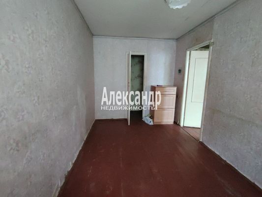 Продам двухкомнатную (2-комн.) квартиру, Колпинское ш, 8, Шушары п