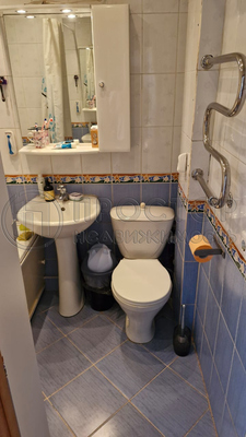 Продам двухкомнатную (2-комн.) квартиру, Сталеваров ул, 18к2, Москва г