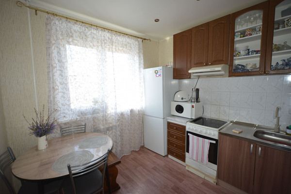 Продам двухкомнатную (2-комн.) квартиру, Горького ул, 14б, Королев г