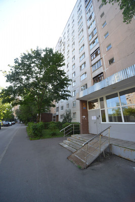 Продам двухкомнатную (2-комн.) квартиру, Горького ул, 14б, Королев г