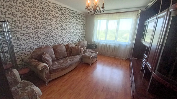 Продам трехкомнатную (3-комн.) квартиру, 18, Агрогородок п