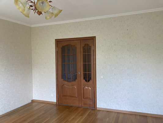 Продам двухкомнатную (2-комн.) квартиру, Воинов-Интернационалистов ул, 15, Люберцы г