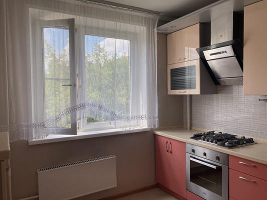 Продам двухкомнатную (2-комн.) квартиру, Воинов-Интернационалистов ул, 15, Люберцы г