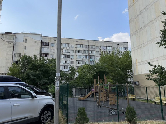 Продам трехкомнатную (3-комн.) квартиру, Павленко ул, 44, Симферополь г