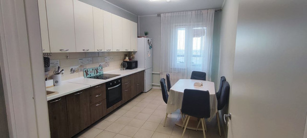 Продам двухкомнатную (2-комн.) квартиру, Зеленая ул, 10, Мирный п