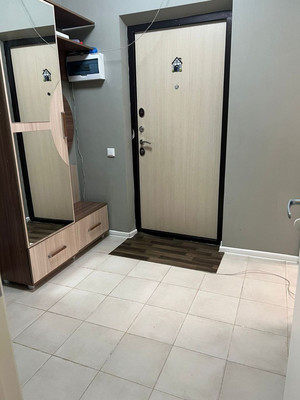 Продам двухкомнатную (2-комн.) квартиру, Зеленая ул, 10, Мирный п