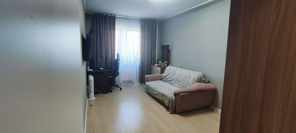 Продам двухкомнатную (2-комн.) квартиру, Зеленая ул, 10, Мирный п