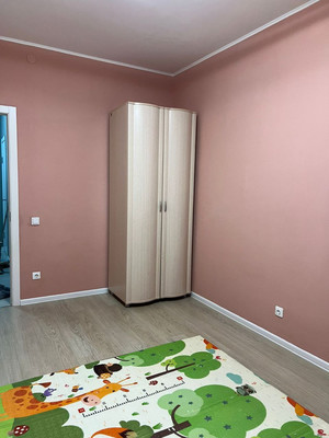 Продам двухкомнатную (2-комн.) квартиру, Зеленая ул, 10, Мирный п
