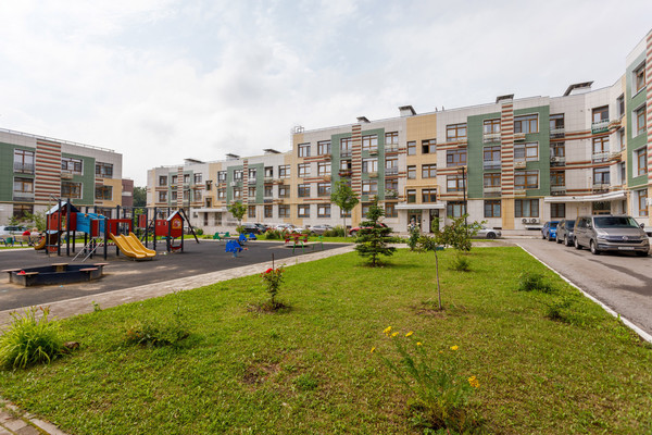 Продам двухкомнатную (2-комн.) квартиру, Ивановская (Новогорск мкр.) ул, 8к1, Химки г