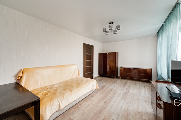Продам трехкомнатную (3-комн.) квартиру, Челябинская ул, 4к2, Москва г