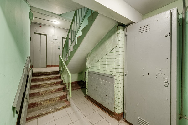 Продам трехкомнатную (3-комн.) квартиру, Челябинская ул, 4к2, Москва г