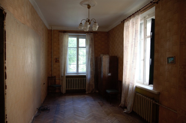 Продам двухкомнатную (2-комн.) квартиру, Среднеохтинский пр-кт, 9, Санкт-Петербург г