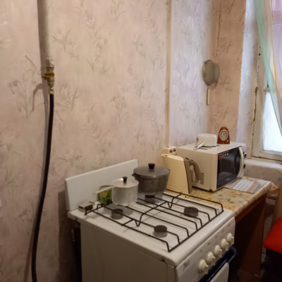 Продам трехкомнатную (3-комн.) квартиру, 12-я В.О. линия, 53, Санкт-Петербург г