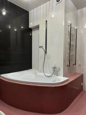 Продам многокомнатную квартиру, 2-я Краснодарская ул, 135ка, Ростов-на-Дону г