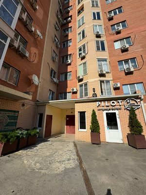 Продам многокомнатную квартиру, 2-я Краснодарская ул, 135ка, Ростов-на-Дону г