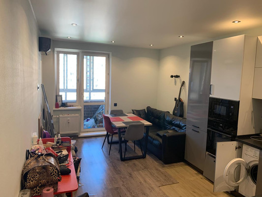 Продам трехкомнатную (3-комн.) квартиру, Косинское (Новое Павлино мкр.) ш, 7, Балашиха г