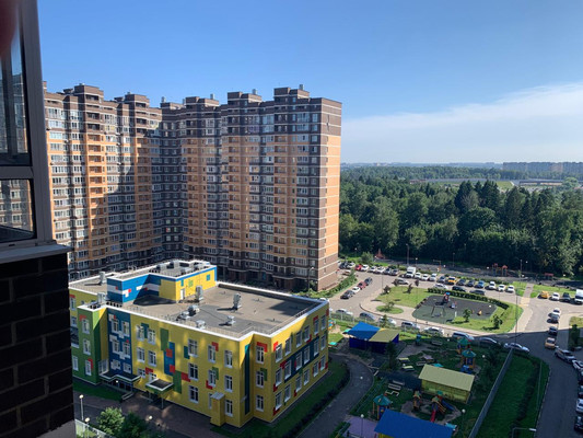 Продам трехкомнатную (3-комн.) квартиру, Косинское (Новое Павлино мкр.) ш, 7, Балашиха г