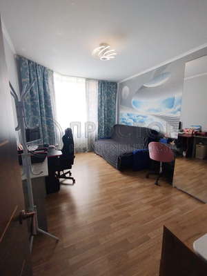 Продам трехкомнатную (3-комн.) квартиру, Родники мкр, 2, Знамя Октября п