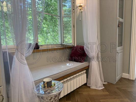 Продам двухкомнатную (2-комн.) квартиру, Фрунзенская наб, 40, Москва г