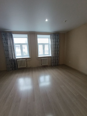 Продам однокомнатную (1-комн.) квартиру, Чкалова ул, 20, Ишим г