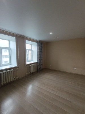 Продам однокомнатную (1-комн.) квартиру, Чкалова ул, 20, Ишим г