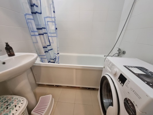 Продам двухкомнатную (2-комн.) квартиру, Новое ш, 6, Дрожжино рп