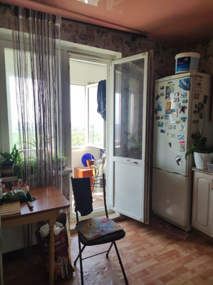 Продам двухкомнатную (2-комн.) квартиру, Земская ул, 15, Чехов г