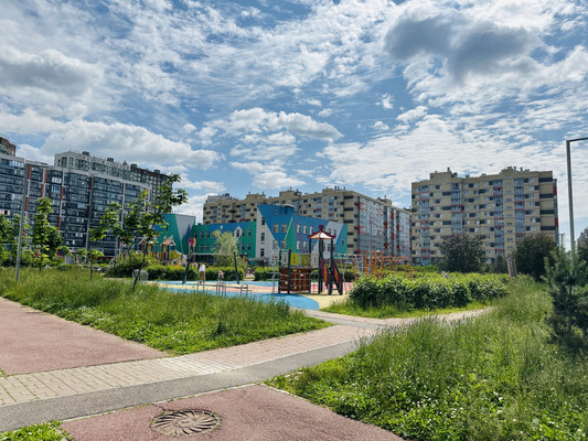 Продам однокомнатную (1-комн.) квартиру, Воронцовский б-р, 11к5, Бугры п