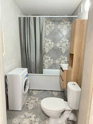 Сдам двухкомнатную (2-комн.) квартиру, Лесопарковая ул, 43к2, Красноярск г