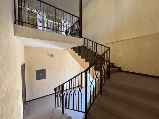 Продам коммерческое помещение 1 400 м2, Судакская ул, 1ка, Алушта г