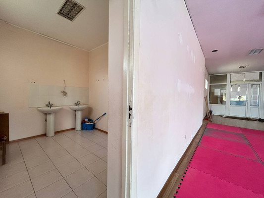 Продам коммерческое помещение 1 400 м2, Судакская ул, 1ка, Алушта г