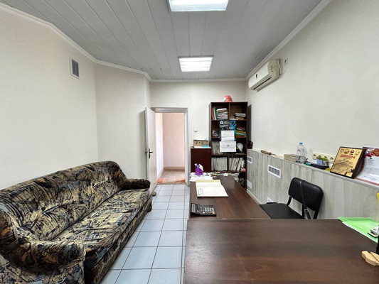 Продам коммерческое помещение 1 400 м2, Судакская ул, 1ка, Алушта г