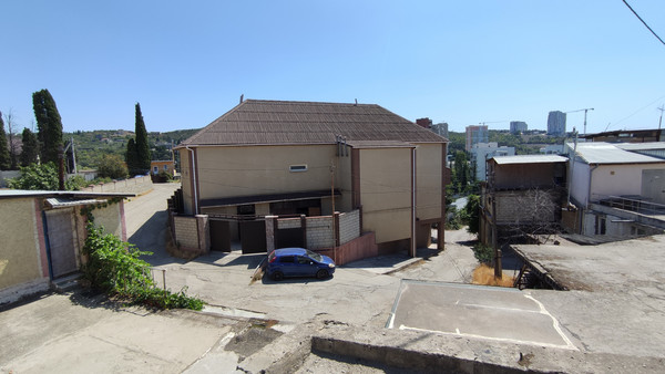 Продам коммерческое помещение 1 400 м2, Судакская ул, 1ка, Алушта г