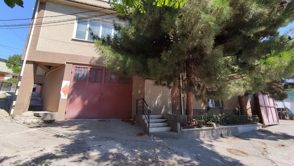 Продам коммерческое помещение 1 400 м2, Судакская ул, 1ка, Алушта г