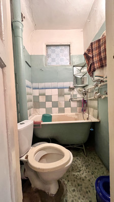 Продам двухкомнатную (2-комн.) квартиру, Энтузиастов ул, 11, Воткинск г
